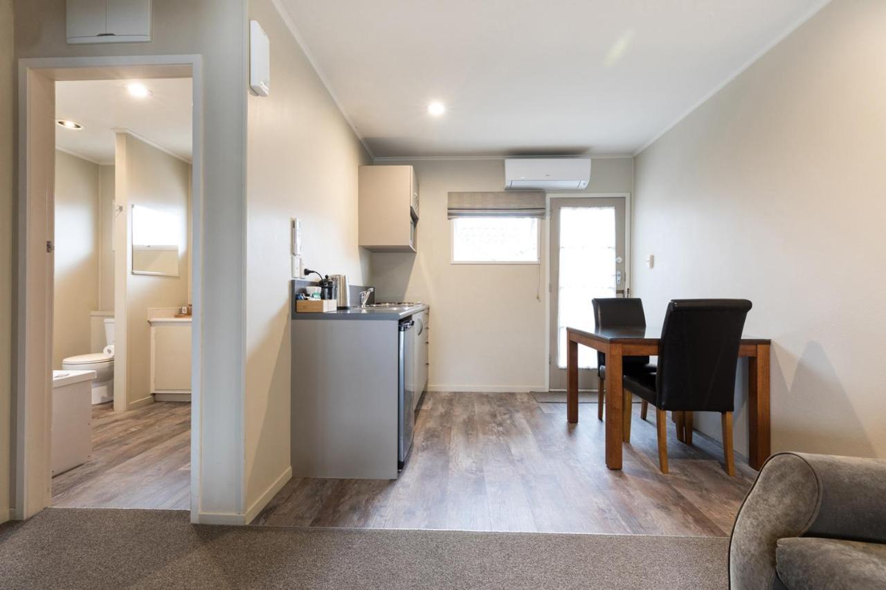 Colonial Court Motor Inn Tauranga Ngoại thất bức ảnh