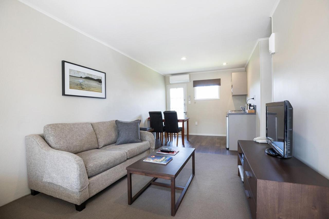 Colonial Court Motor Inn Tauranga Ngoại thất bức ảnh
